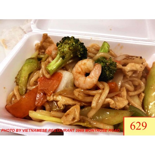 629. MÌ XÀO THƯỢNG HẢI - STIR FRIED SHANG HAI UDON NOODLE WITH SHRIMP, BBQ PORK & MIXED VEGETABLES